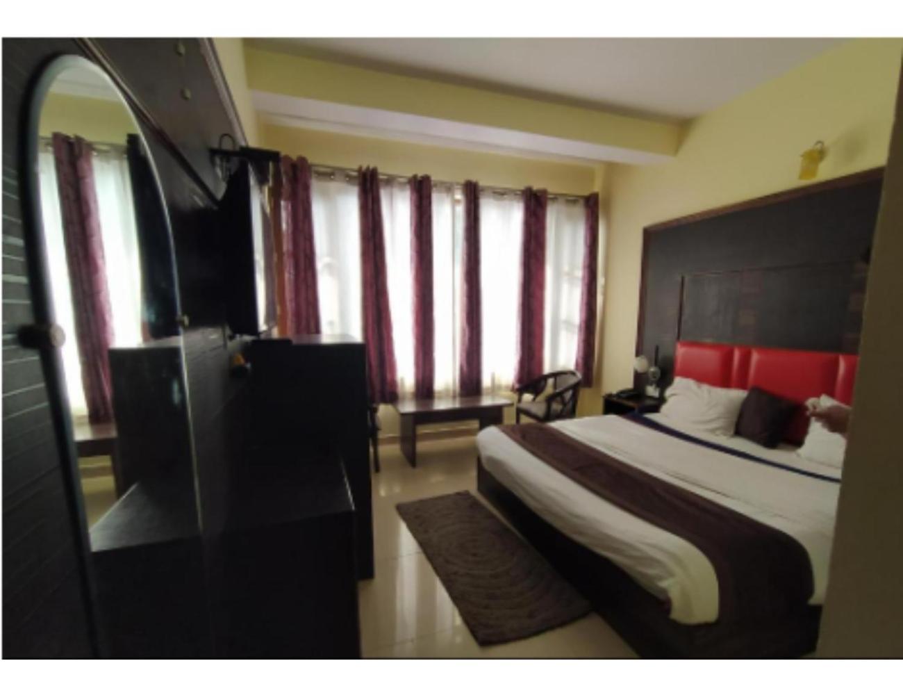 Hotel Super Mall Residency, Mussoorie Ngoại thất bức ảnh