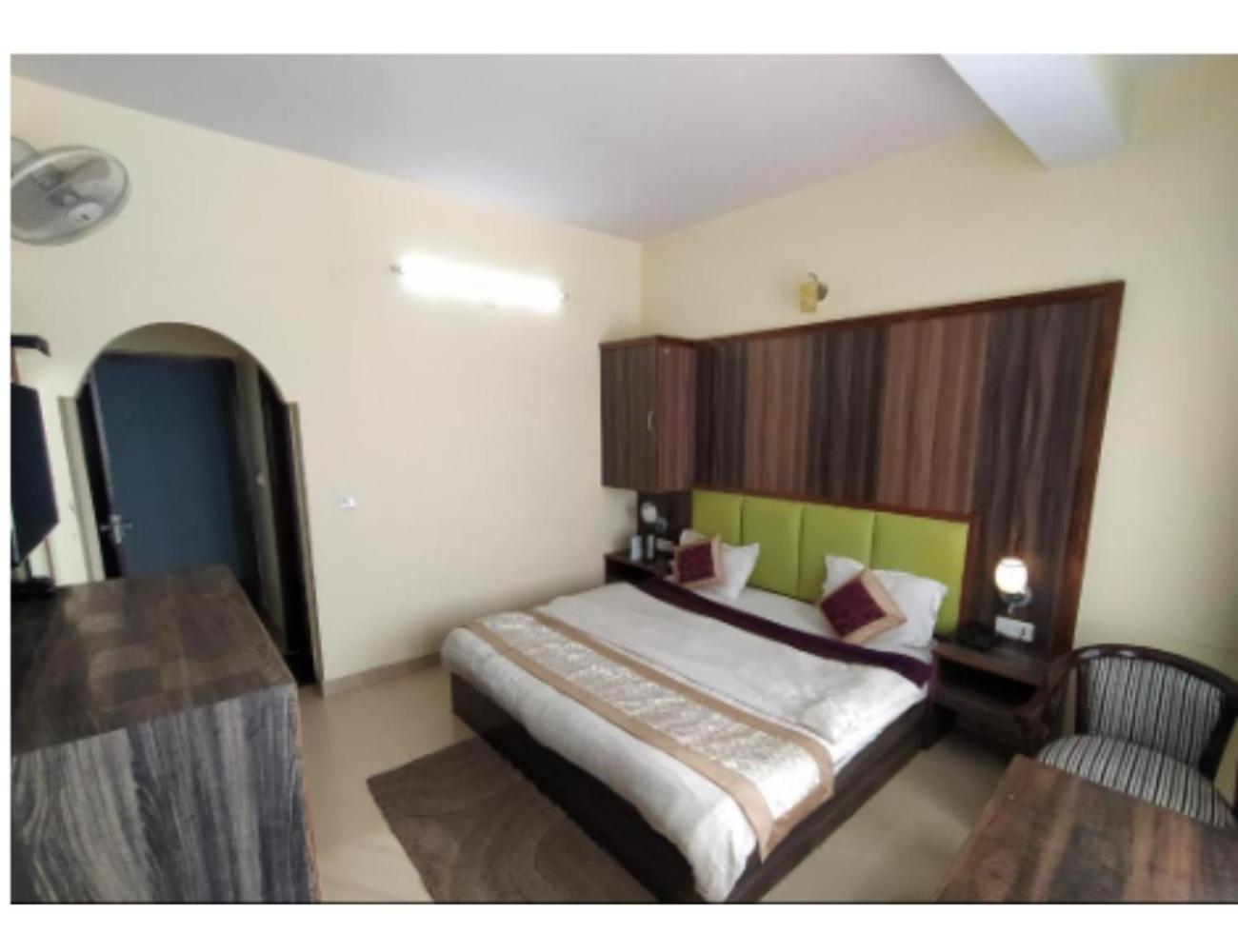 Hotel Super Mall Residency, Mussoorie Ngoại thất bức ảnh